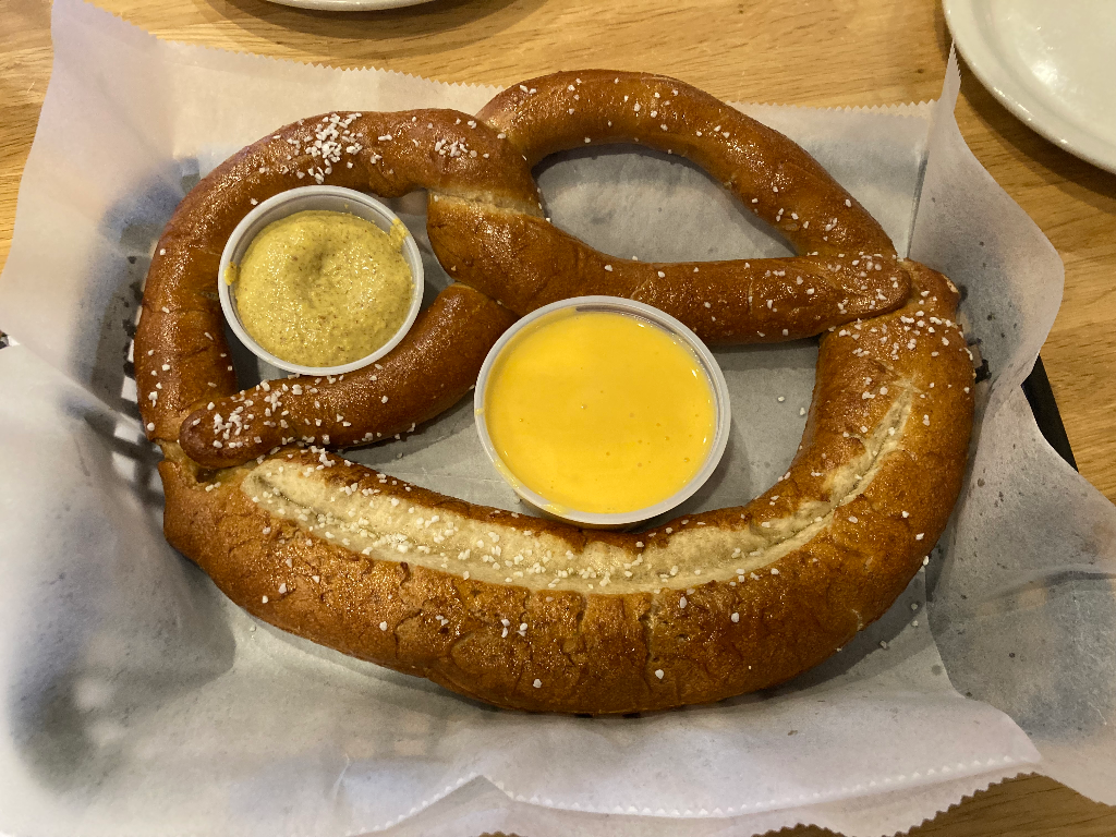 /pretzel-review/internal/immutable/assets/1719018191808-meltons-app-and-tap-0.tWosB_L0.webp