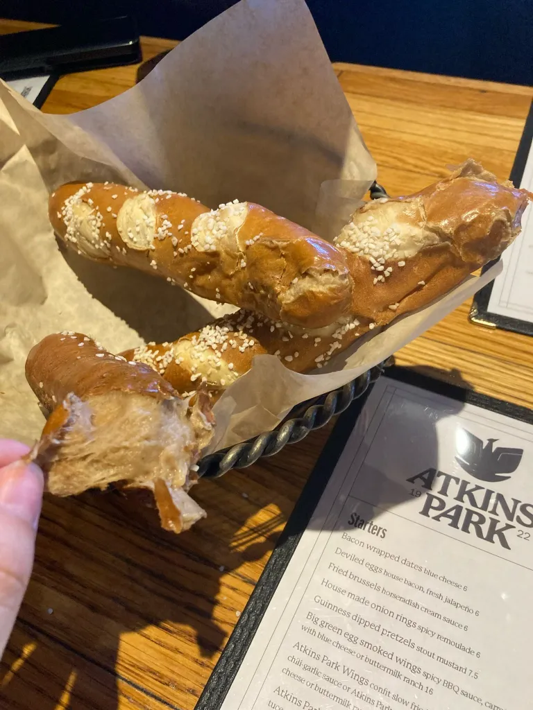/pretzel-review/internal/immutable/assets/1739041748588-atkins-park-restaurant--bar---virginia-highland-0.BhrXtLuk.webp